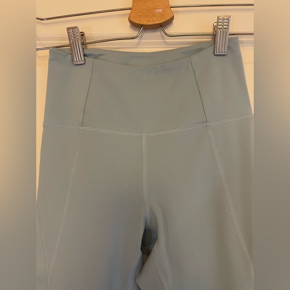 Compressive High Rise Legging - Picture 2 of 4